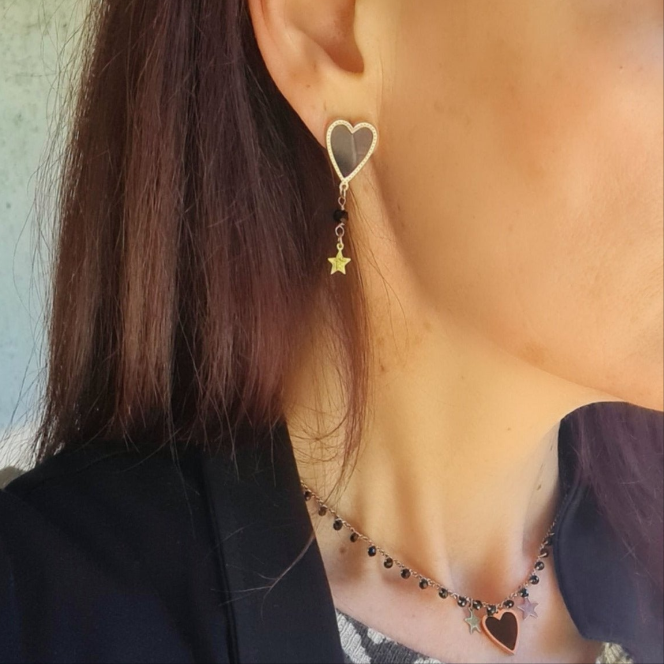 Rose Heart Black Earrings