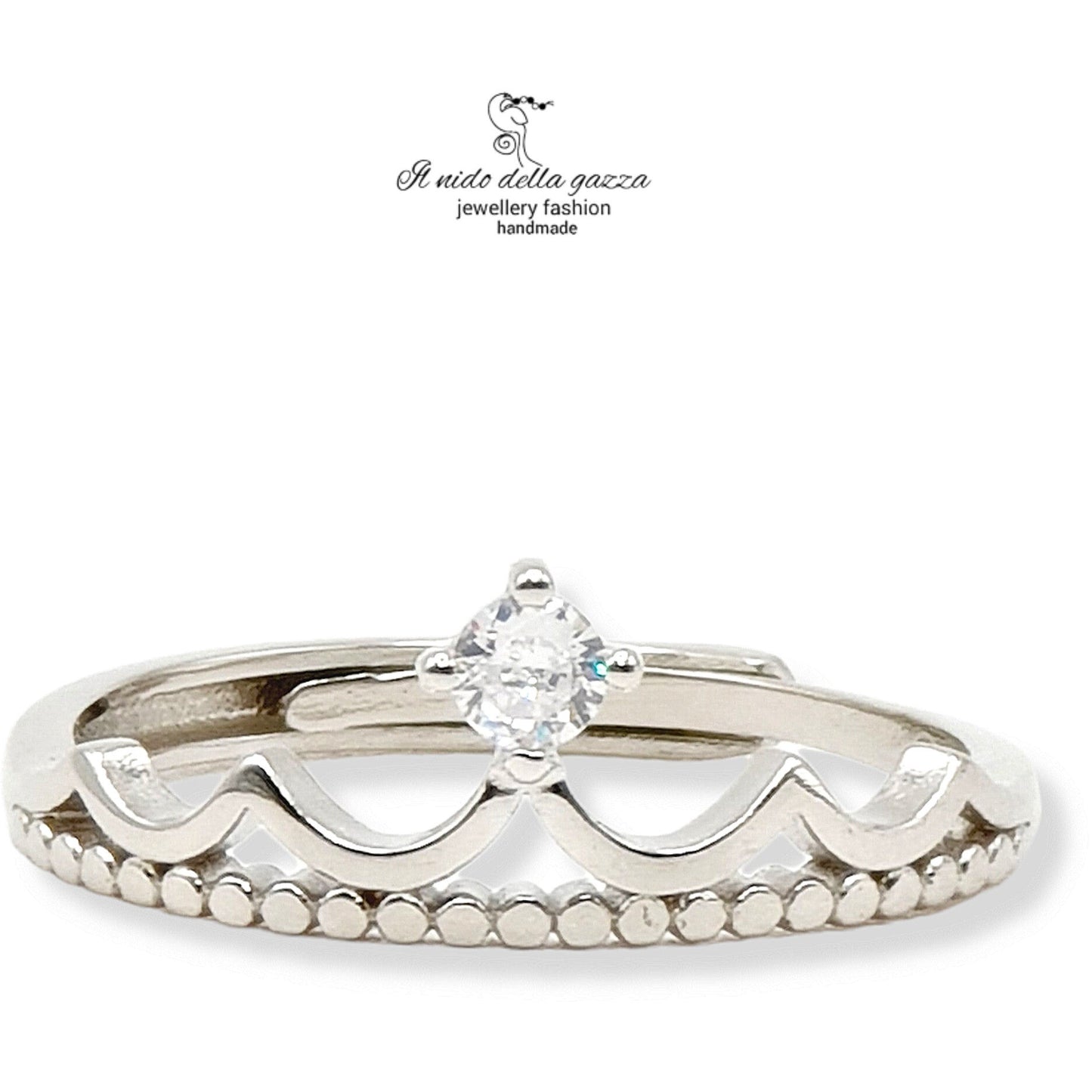 Queen ring