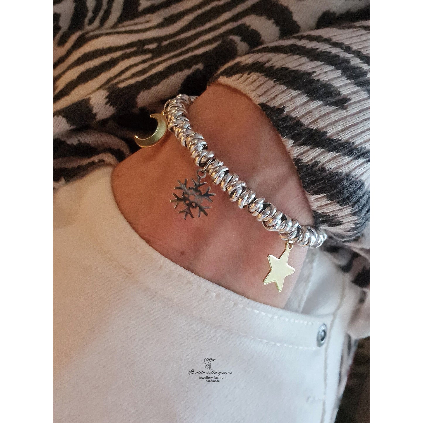 Charm bracelet
